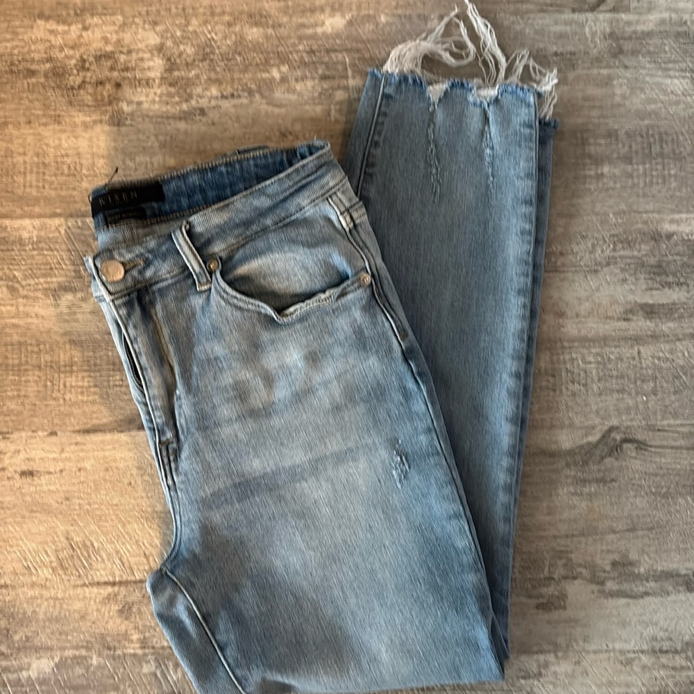 Risen cropped high waist jeans